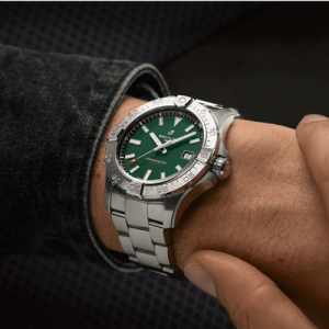 Men's Breitling Avenger Automatic Green Dial