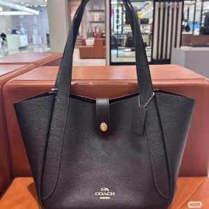 Coach Tote Bag in Black Color