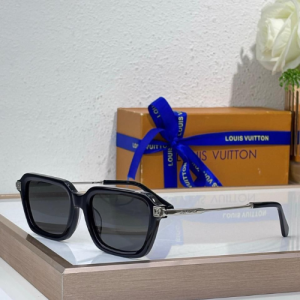 Louis Vuitton Square Sunglasses with Brown Lenses and Tortoiseshell Frame Accented by Gold Temples