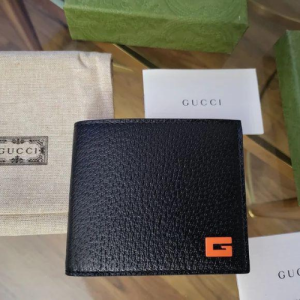 Gucci Grained Leather Wallet in Black with Orange G Logo Detail