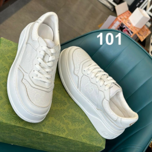 Gucci Sneakers with a Black Pattern